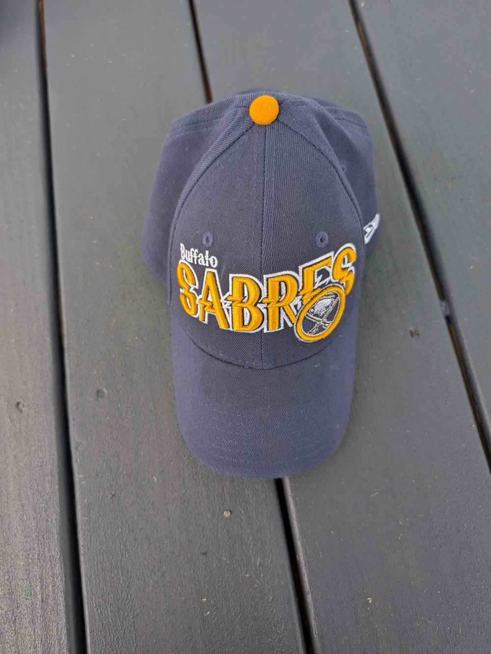 New Era 39THIRTY Buffalo Sabres Youth Stretch Fit Hat Navy Blue NHL Cap